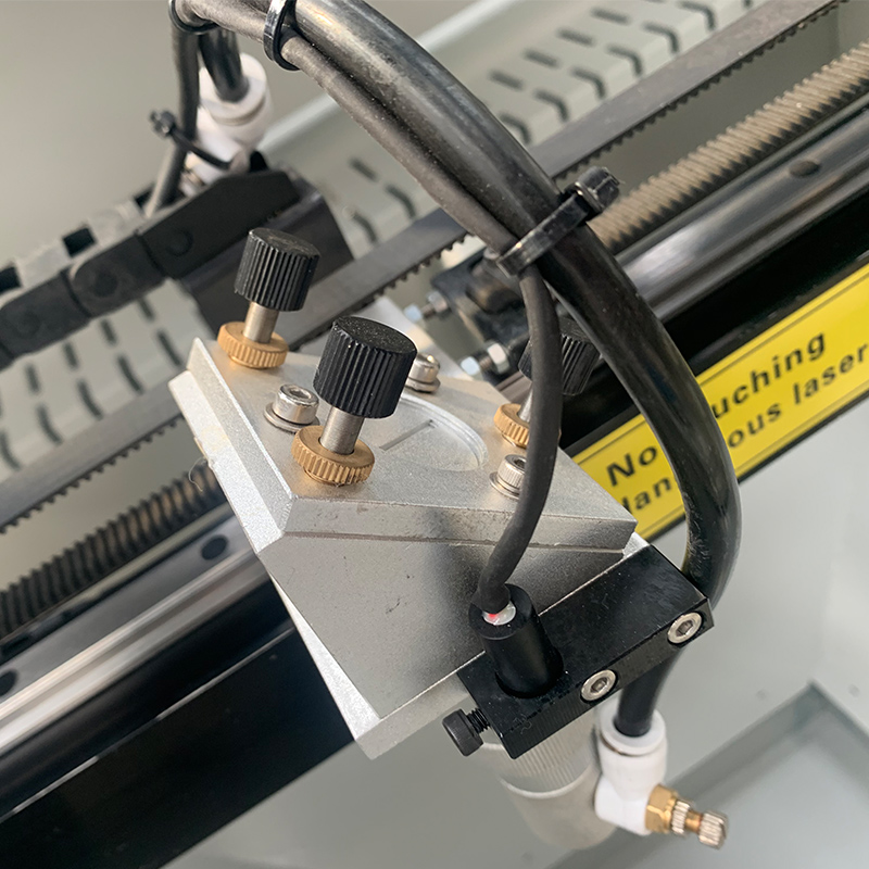 Máquina de Corte a Laser CO2 1 - Co2 Laser Engraving Machine avaliação e preço
