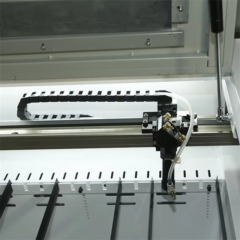 Máquina de Gravação e Corte a  - Co2 Laser Engraving Machine avaliação e preço